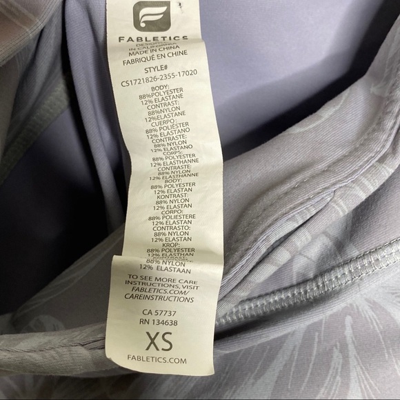 Fabletics Mid-Rise Mesh Powerhold Capri Bloomfield - Picture 9 of 10